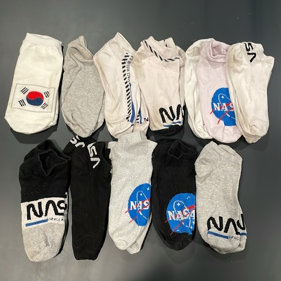Kids NASA sock bundle of 11. Size 6-8. - Picture 4 of 4
